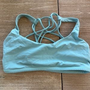Lulu lemon size 6 sports bra in teal